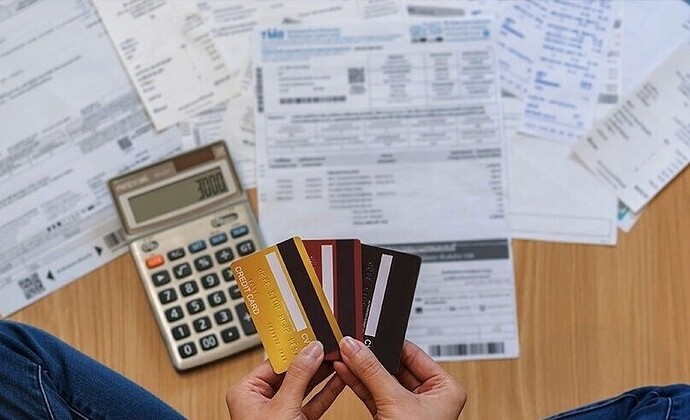 Vale a pena antecipar parcelas do cartão de crédito