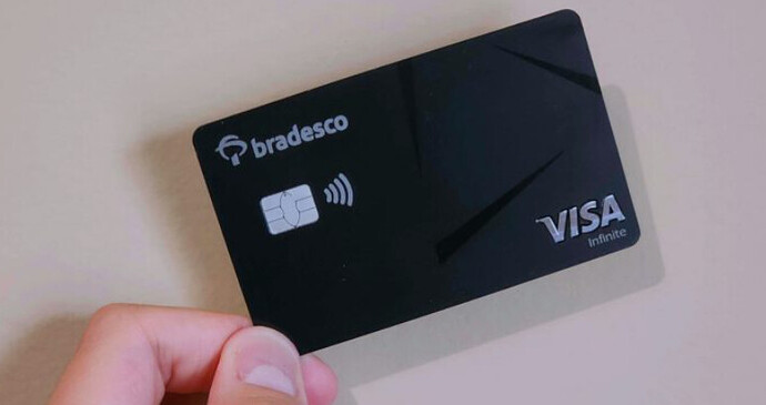 Qual a renda mínima para ter um cartão Visa Infinite Bradesco?