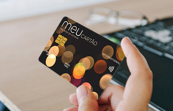 Qual o melhor cartão: Meu Cartão Renner ou Bradesco Din