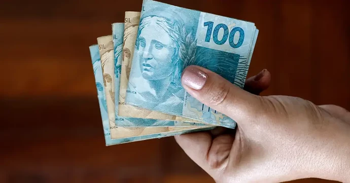 Primeiro-pagamento-do-Bolsa-Familia-1140x597