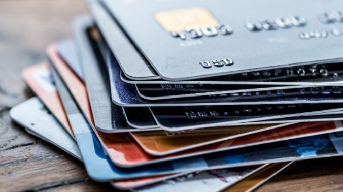 Pode cancelar cartão com parcelas a vencer?